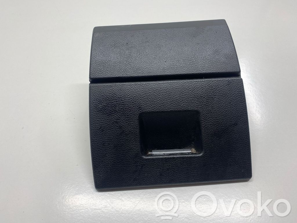 BMW 3 E92 E93 Verkleidung Armaturenbrett Cockpit unten 