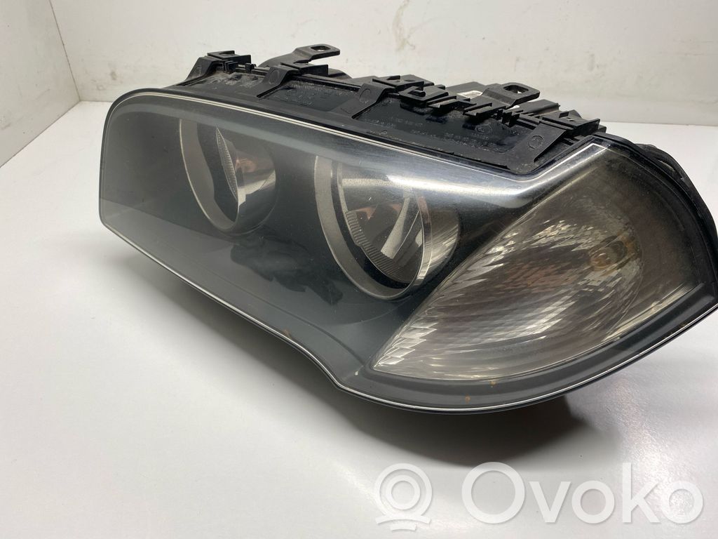 BMW X3 E83 Priekšējais lukturis 