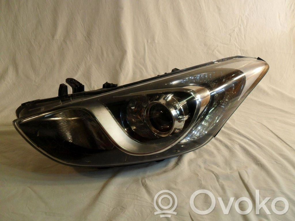 Hyundai i30 Scheinwerfer 