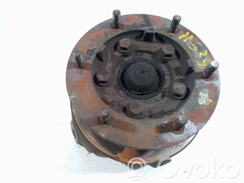 Mercedes-Benz Sprinter W901 W902 W903 W904 Achsschenkel vorne 