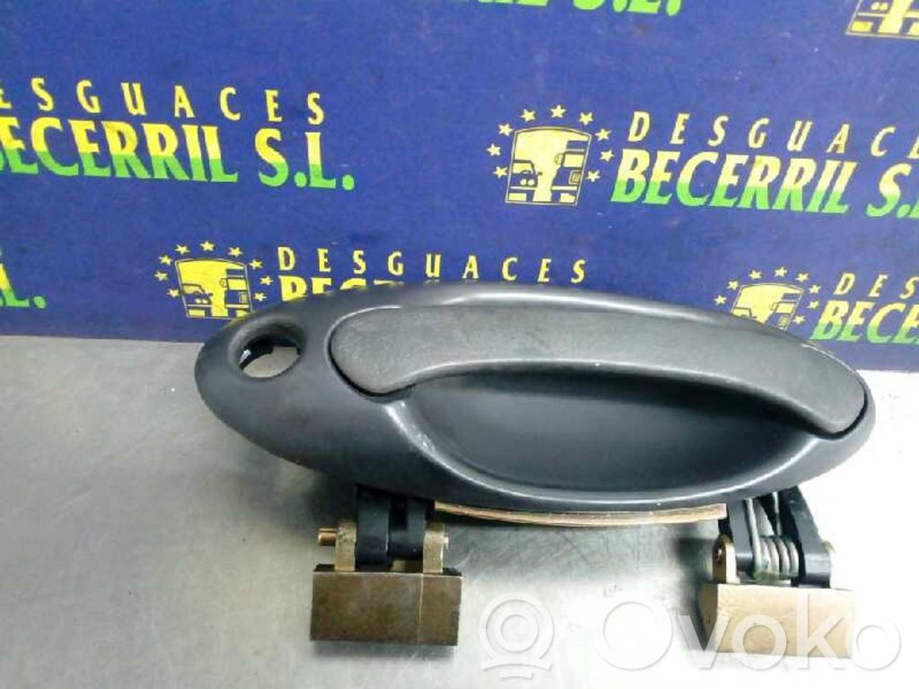 Manecilla externa puerta delantera   4850871