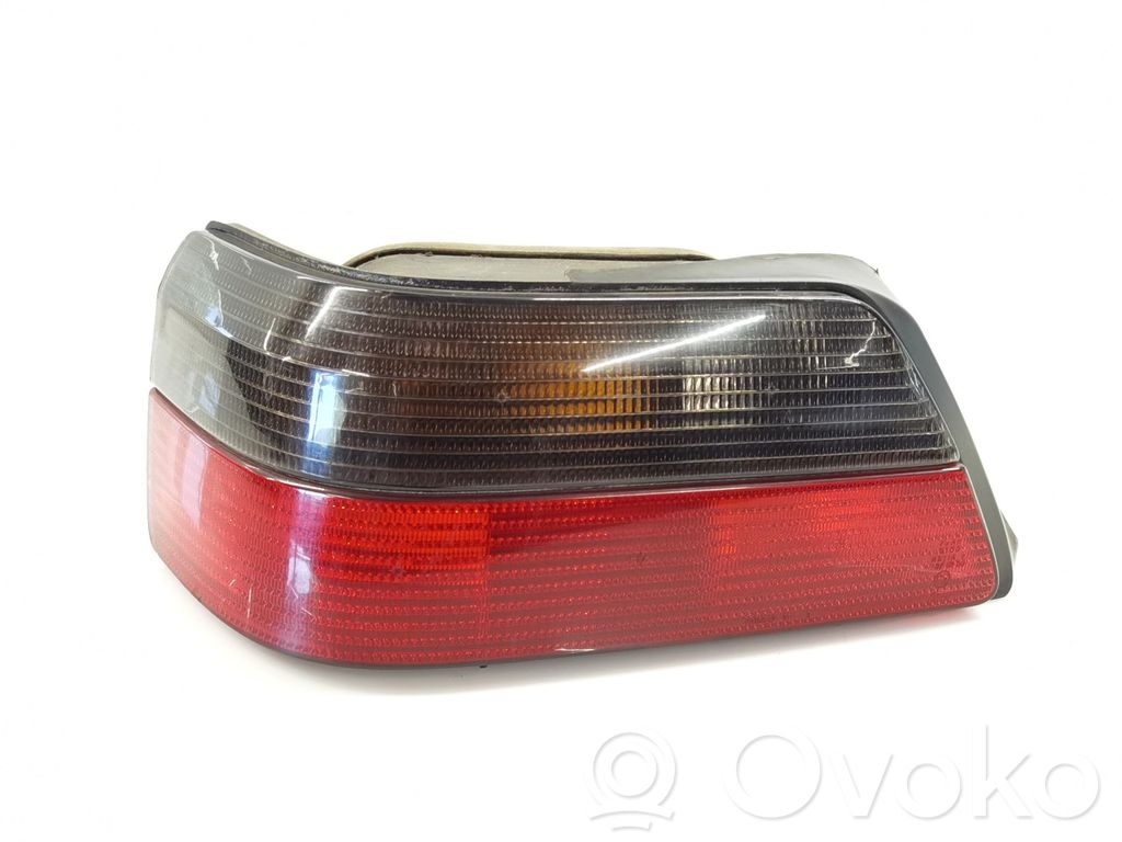 Peugeot 605 Lampă spate în caroserie