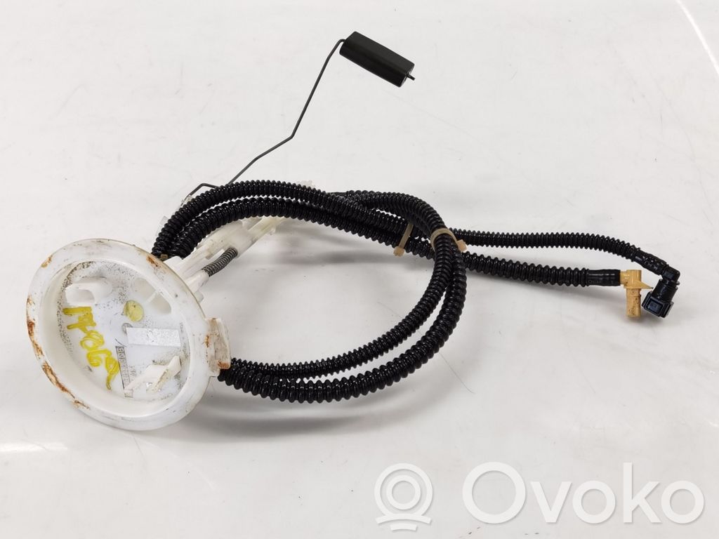 Volkswagen Tiguan Pompa carburante immersa