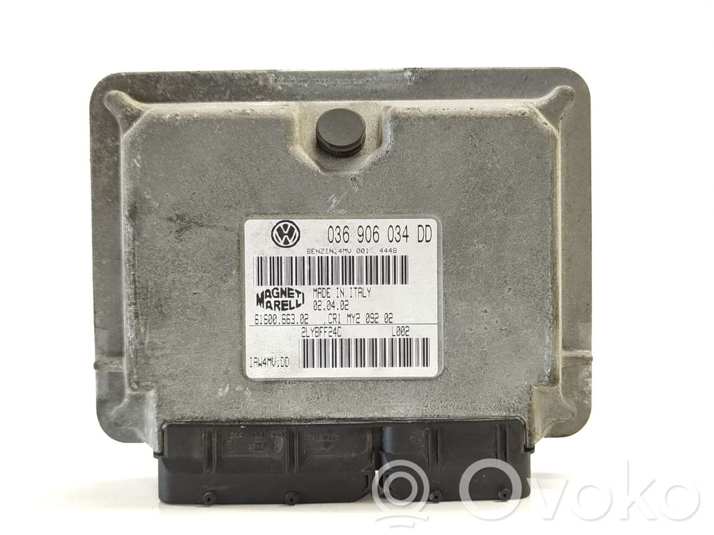 Unidad de control/módulo del motor   036906034DD