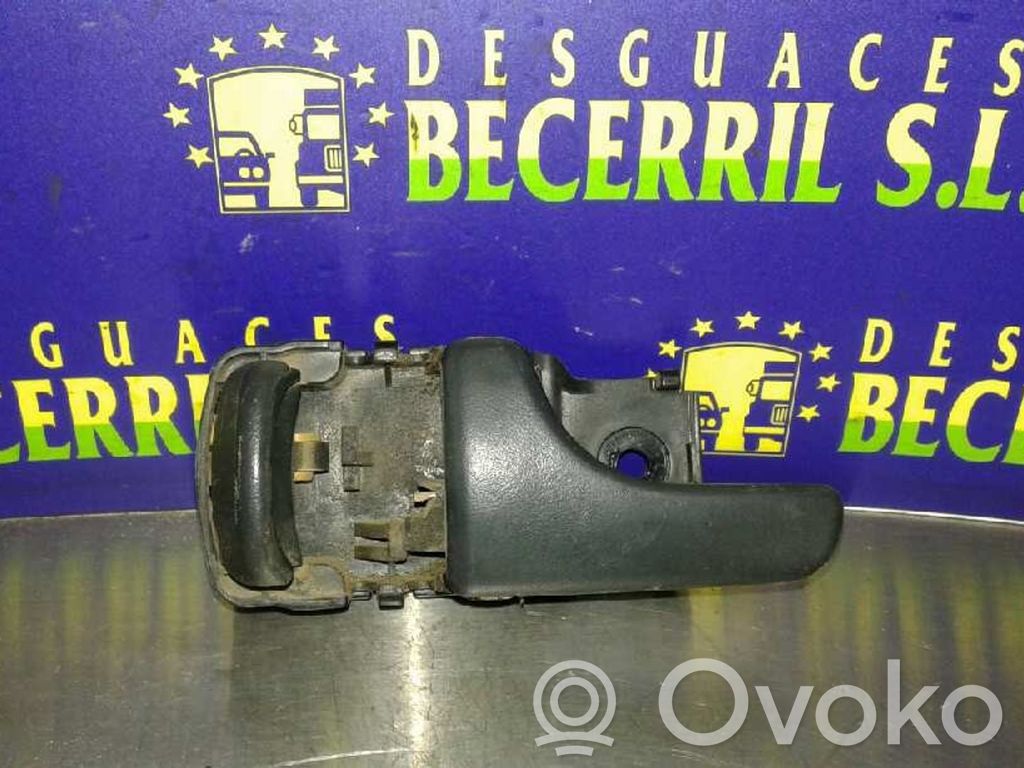 Nissan Terrano Manecilla interna puerta delantera