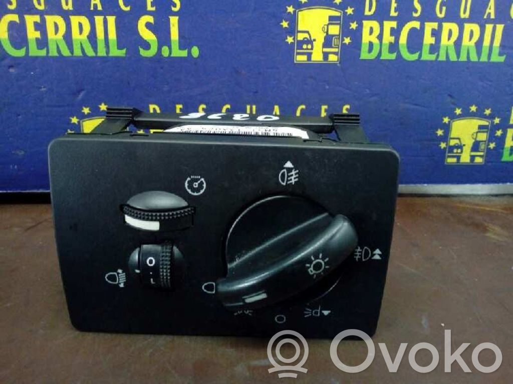 Interruptor de control del panel de luces   4M5T13A024AA