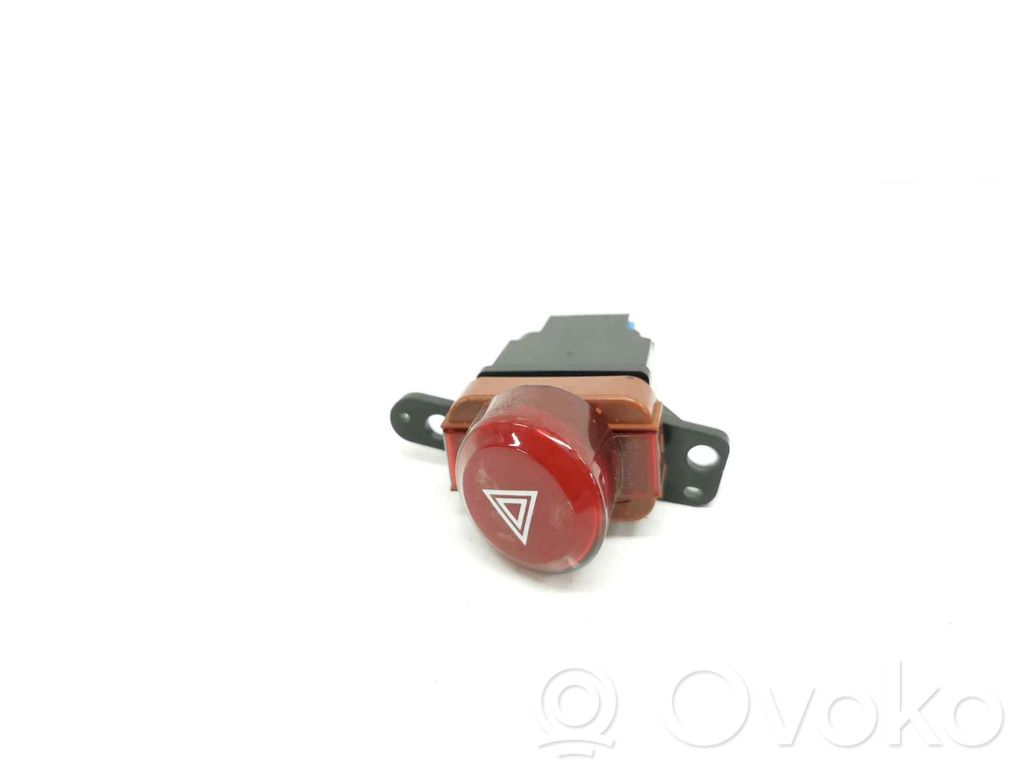 Botón interruptor de luz de peligro