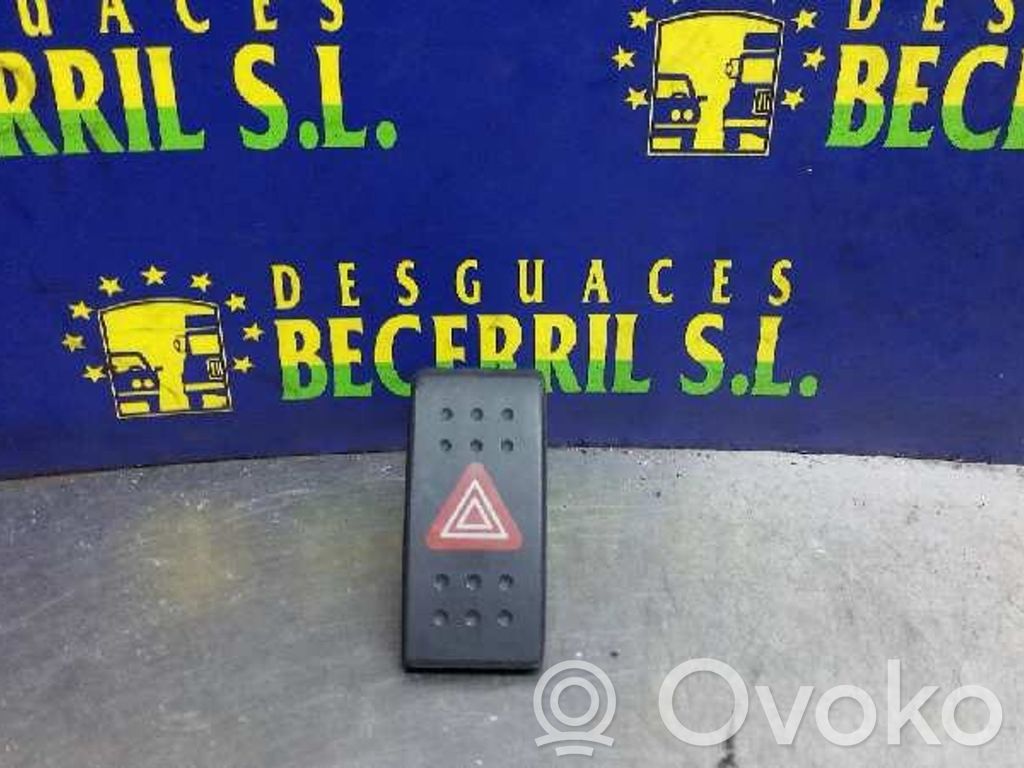 Suzuki Swift I Interruttore luci di emergenza 