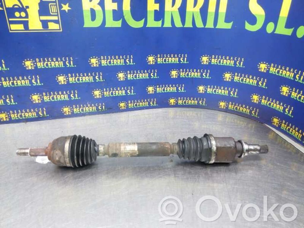 Etuvetoakseli   8200379236
