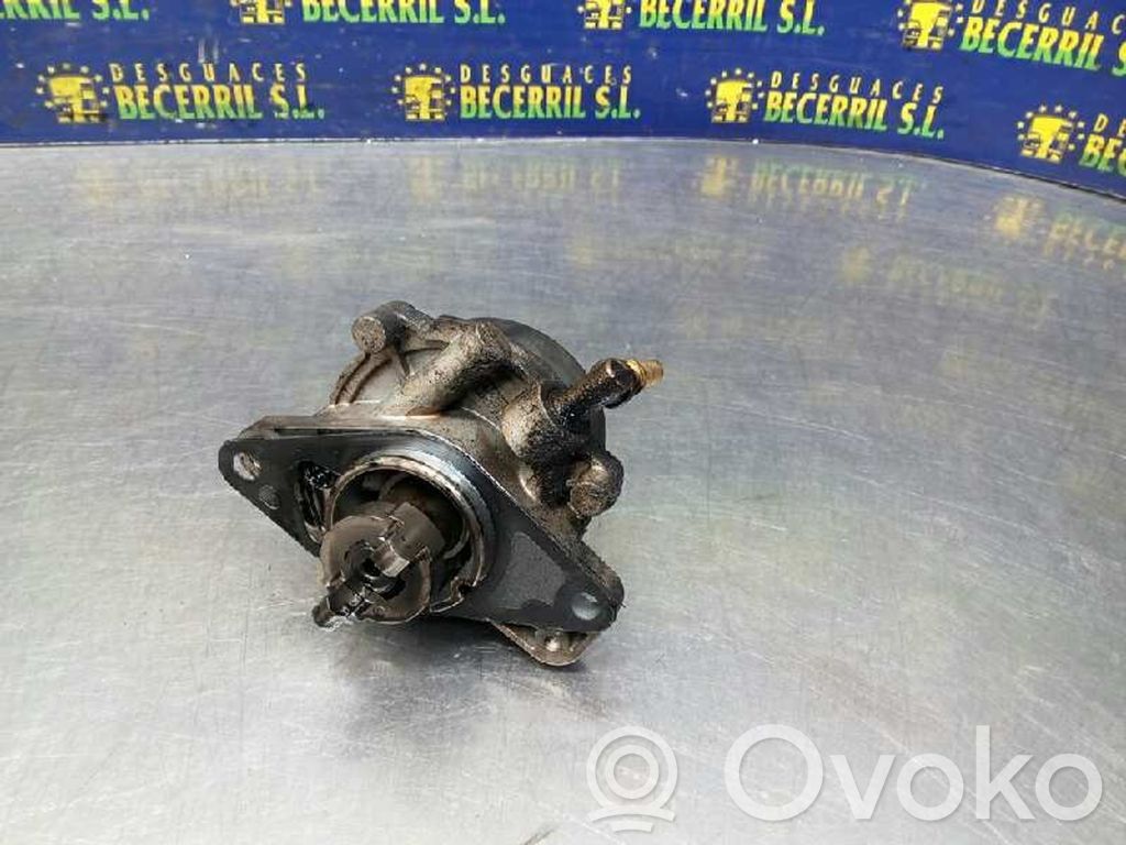 Opel Corsa C Pompa a vuoto 