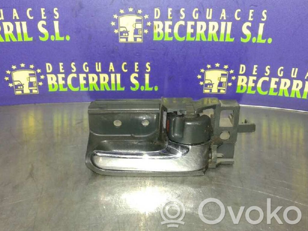 Toyota Corolla Verso AR10 Maniglia interna per portiera anteriore