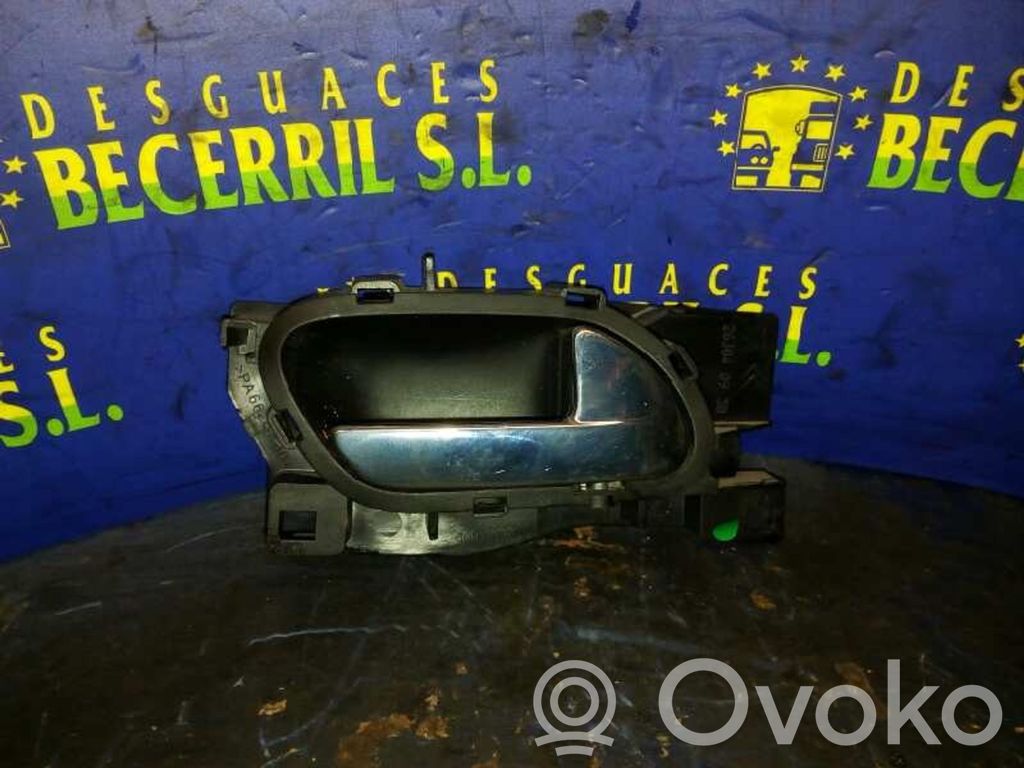 Manecilla interna puerta delantera   914493