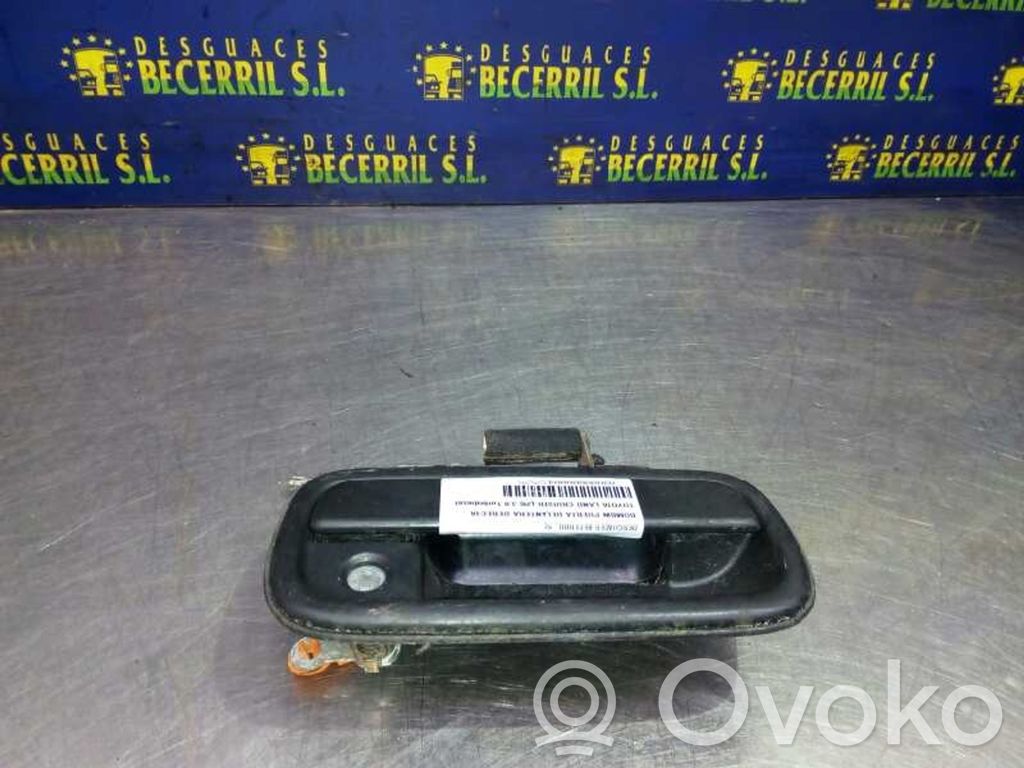 Manecilla externa puerta delantera