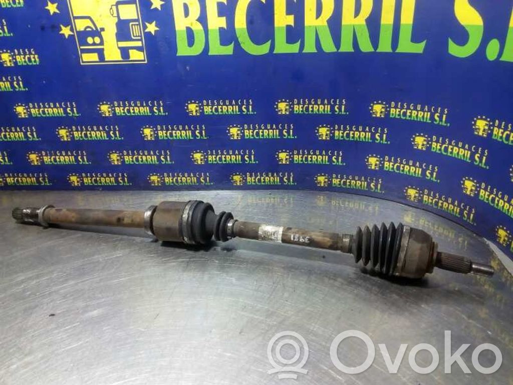 Etuvetoakseli   8200790517