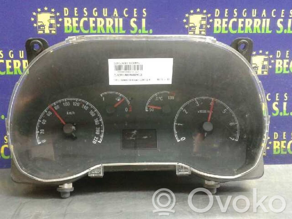 Opel Combo D Speedometer (instrument cluster) 