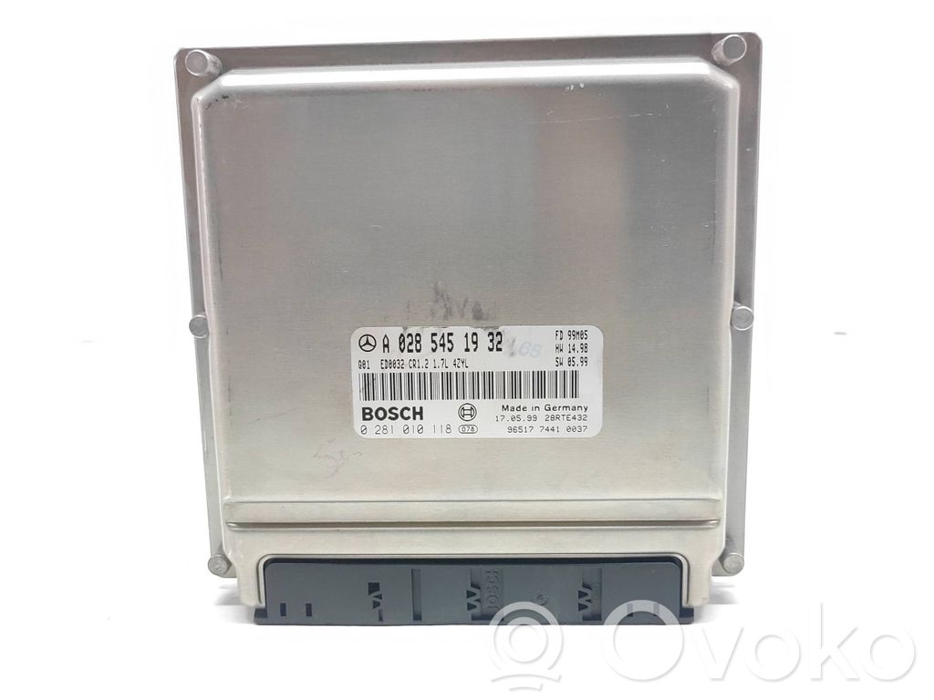 Unidad de control/módulo del motor   A0285451932,0281010118