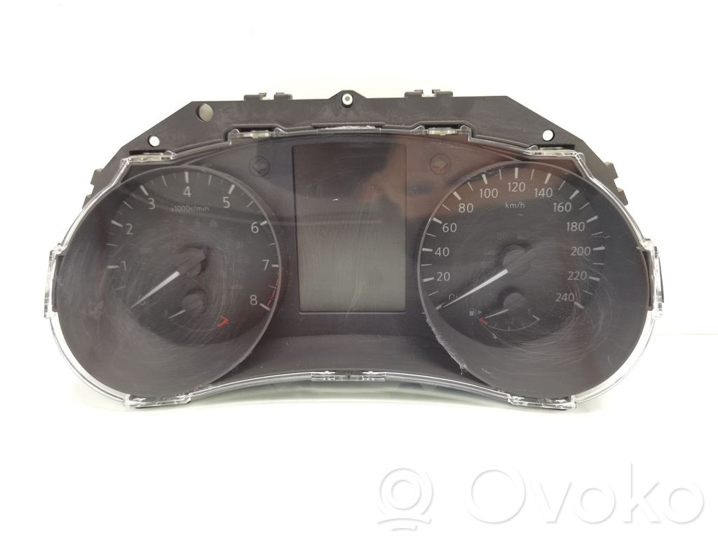 Nissan Qashqai Geschwindigkeitsmesser Cockpit