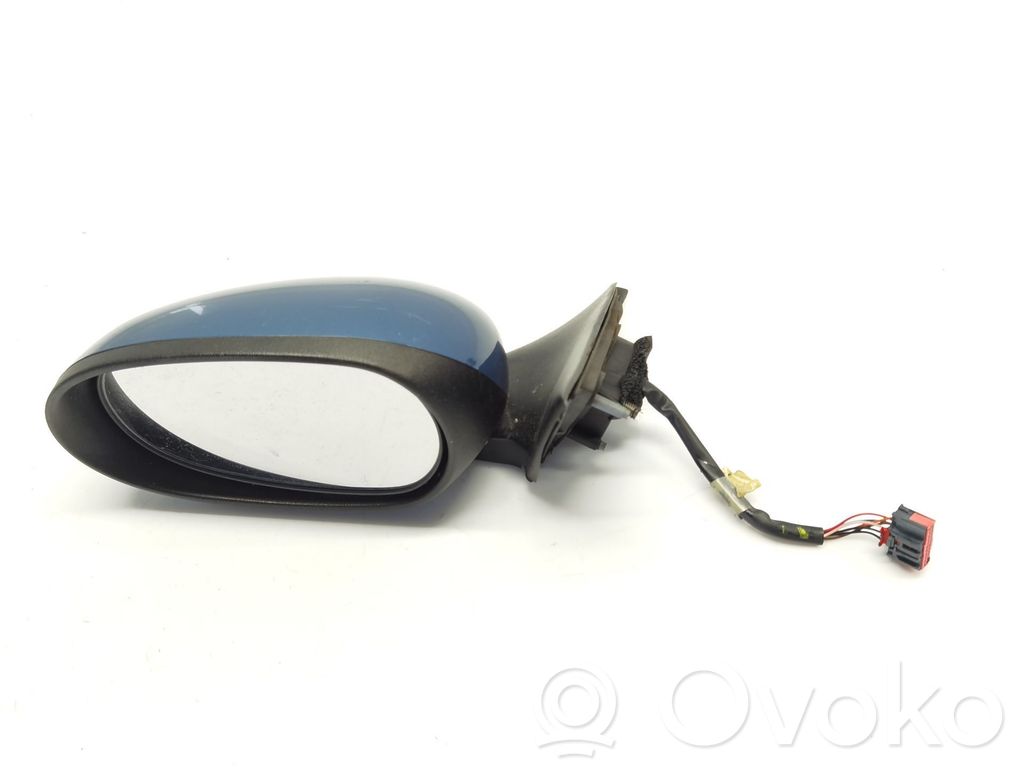Front door electric wing mirror