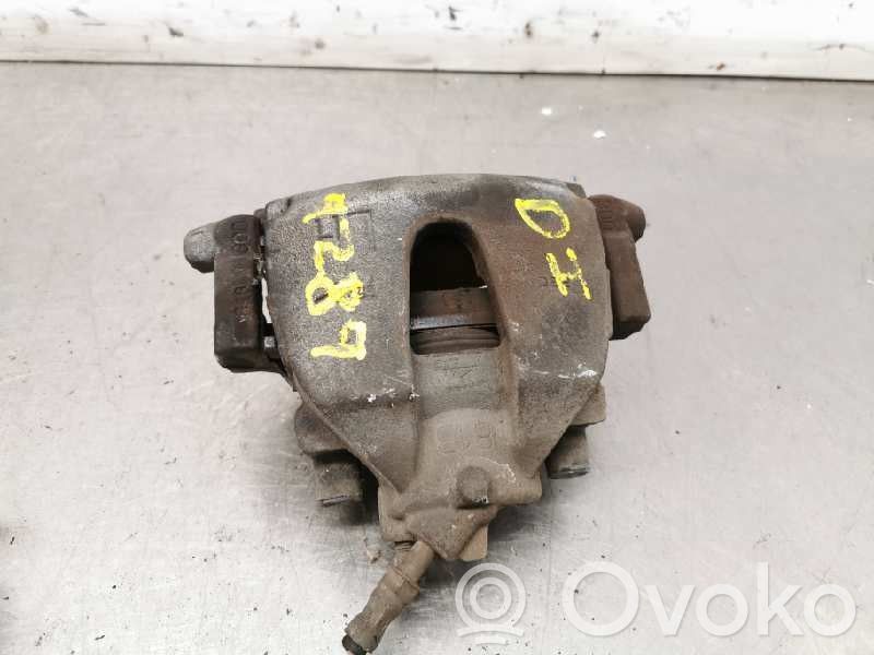 Caliper de freno delantero