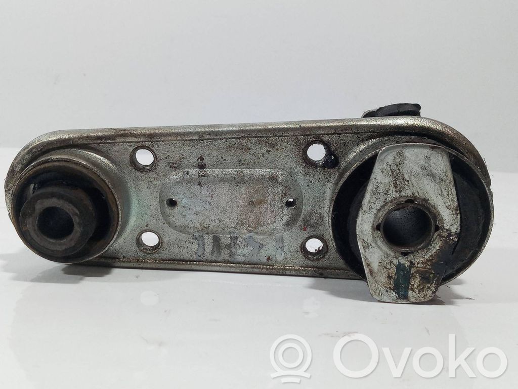 Engine mount bracket