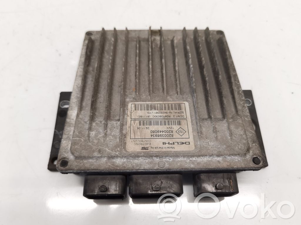 Unidad de control/módulo del motor   8200398934,8200449080