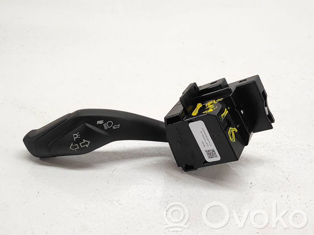 Suuntavilkun vipu   AV6T13335AE