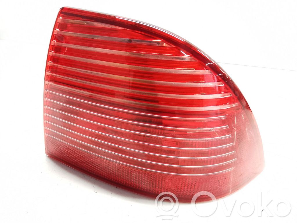 Lampa tylna   343300,12755796