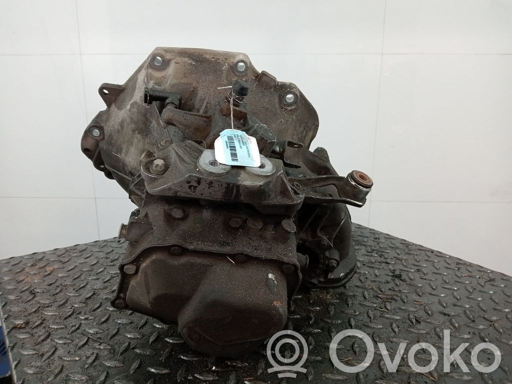 Opel Corsa C Cutie viteze manuală cu 5 trepte 