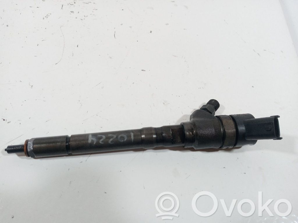 Inyector de combustible   3380027000