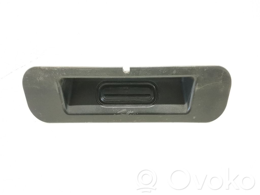 Manecilla externa puerta trasera   13271375