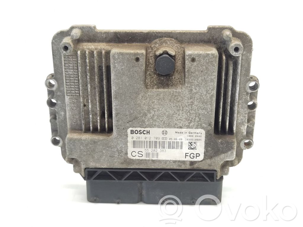 Opel Zafira A Engine control unit/module 
