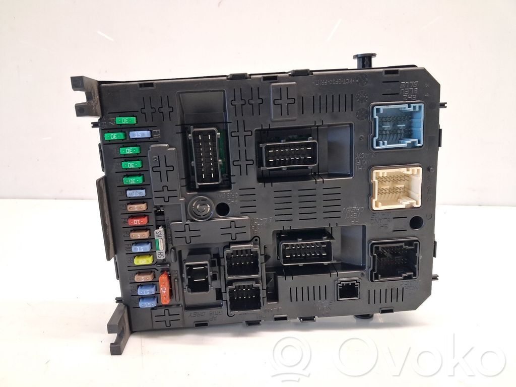 Autres unités de commande / modules   966689568002