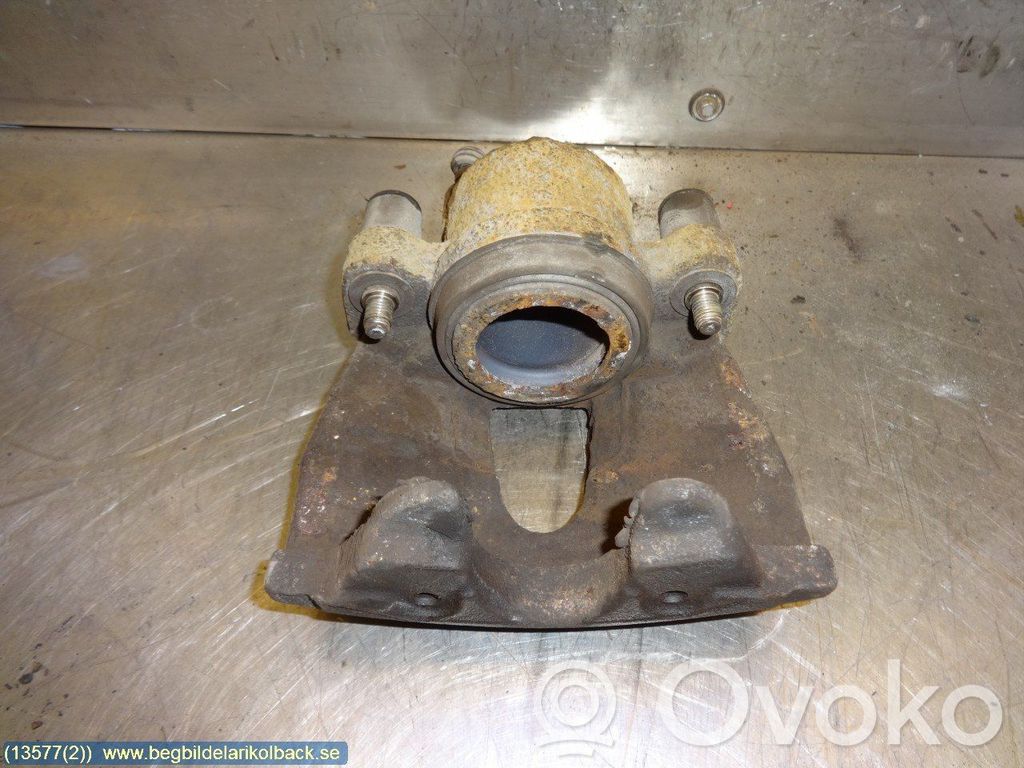 Front brake caliper