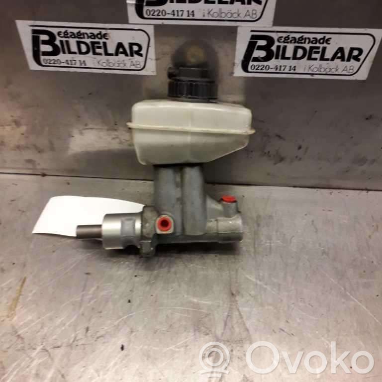 Master brake cylinder