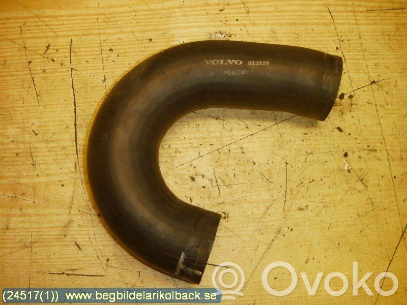 Intercooler hose/pipe   823529