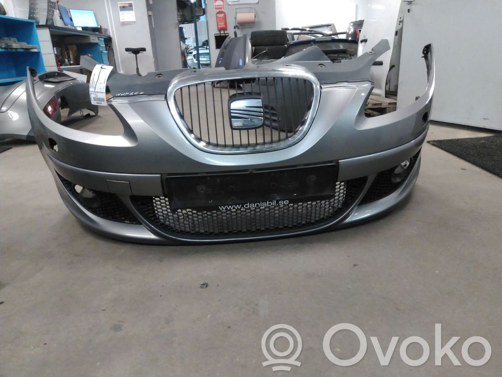 Front bumper   5P0807217N
