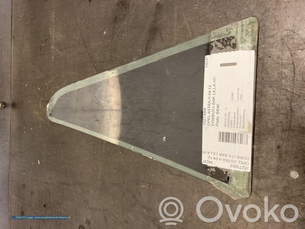 Opel Astra H Ventanilla de ventilación de la puerta trasera 