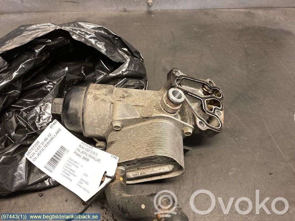 KIA Ceed Oil filter mounting bracket 