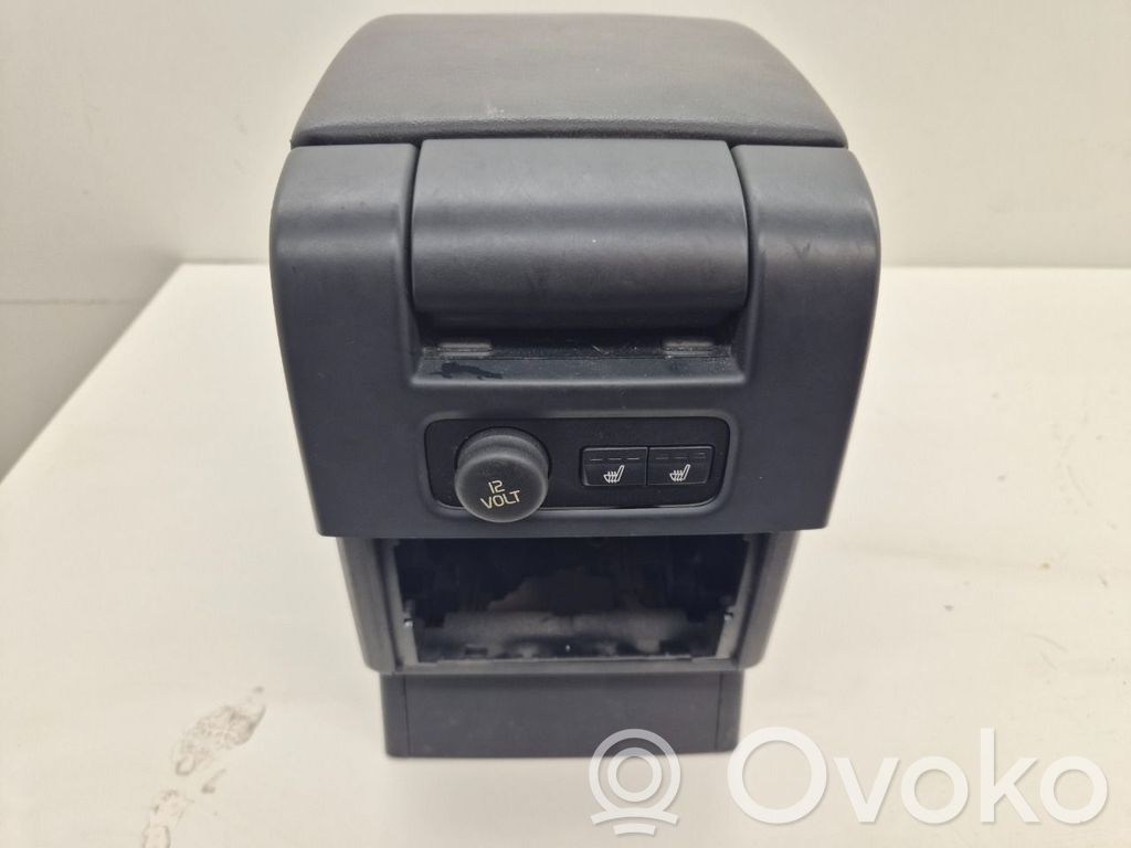 Volvo V70 Center console 