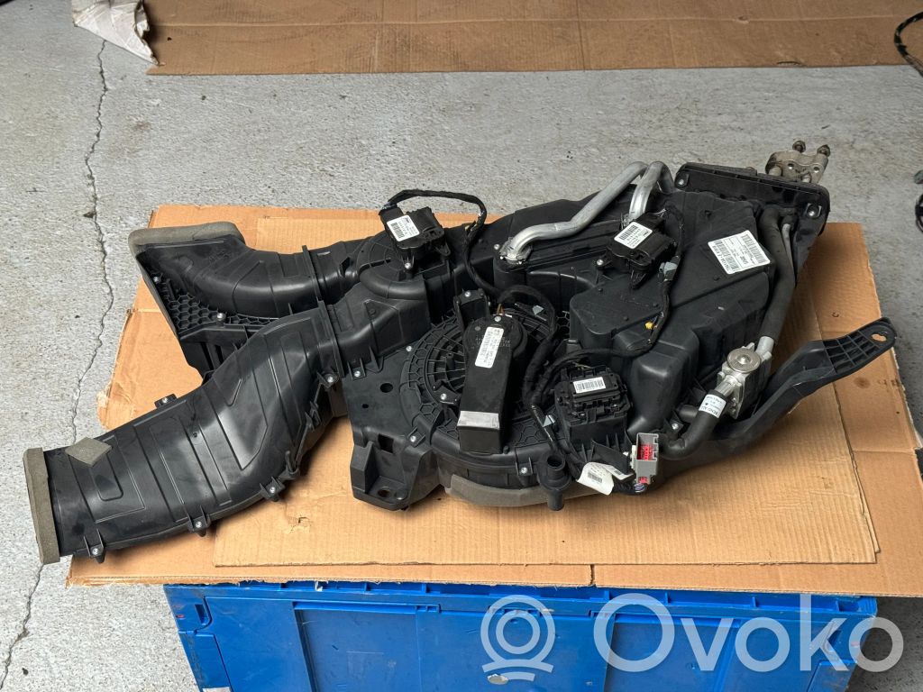 Interior heater climate box assembly   DB5318C424AS