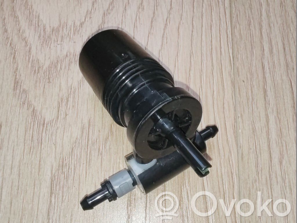 Nissan Note (E11) Windscreen/windshield washer pump 