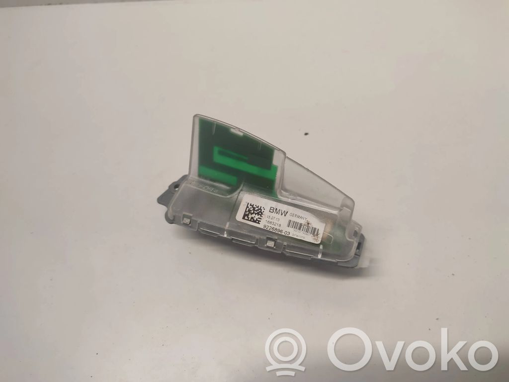 BMW 3 GT F34 GPS-pystyantenni 