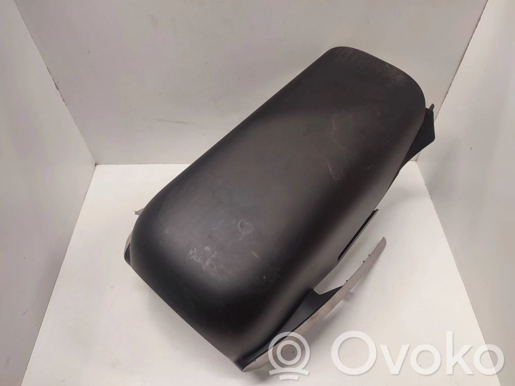 BMW i3 Vairo ašies apdaila 
