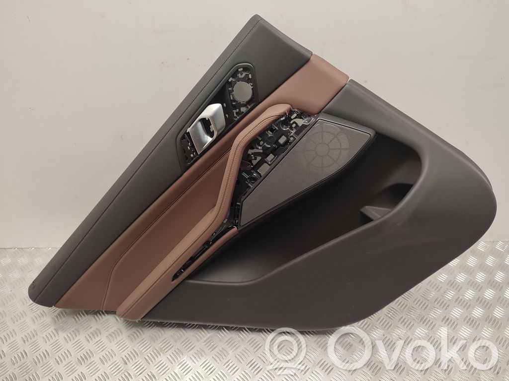 BMW X7 G07 Rivestimento portiera posteriore (modanatura) 