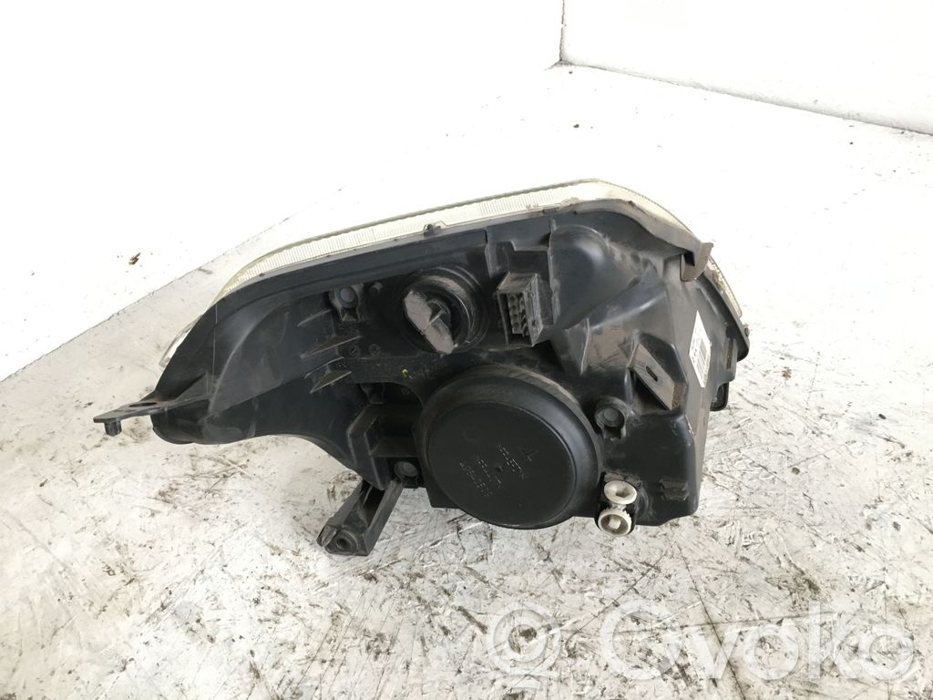 Scheinwerfer