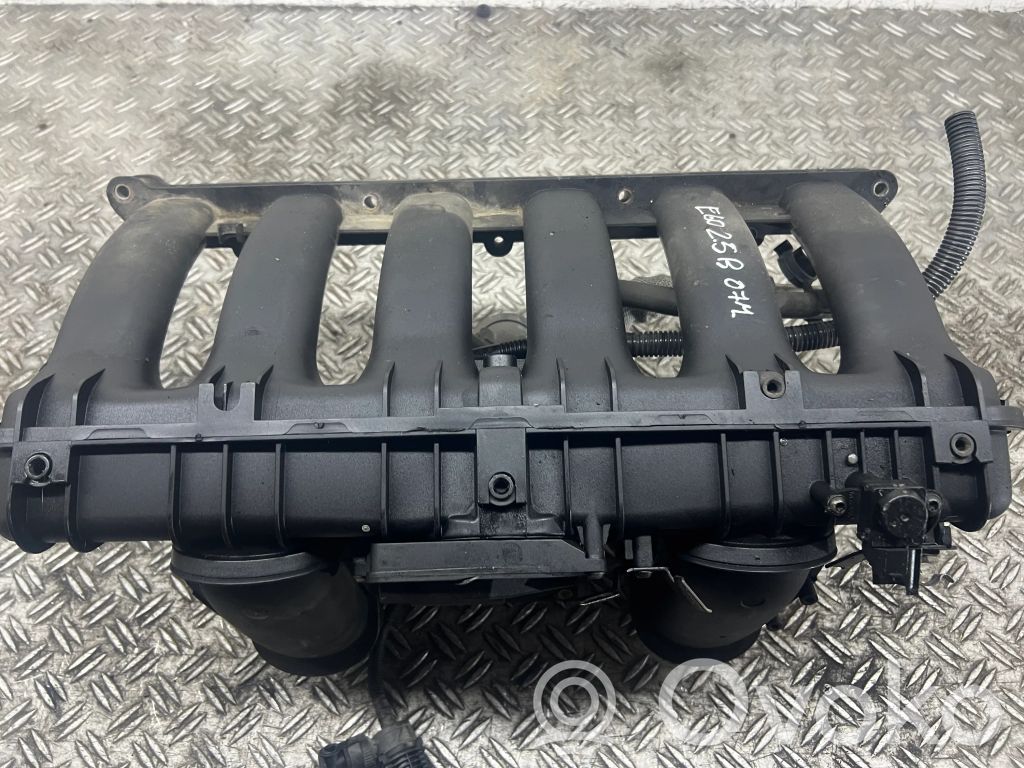 BMW 5 E60 E61 Kolektorius įsiurbimo 