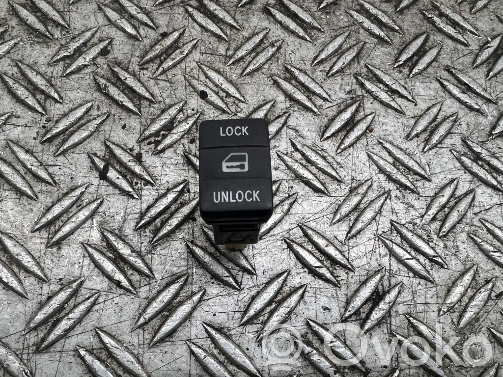 Toyota Yaris Central locking switch button 