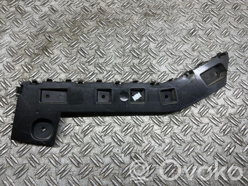 Bumper support mounting bracket corner   LB5B17E850
