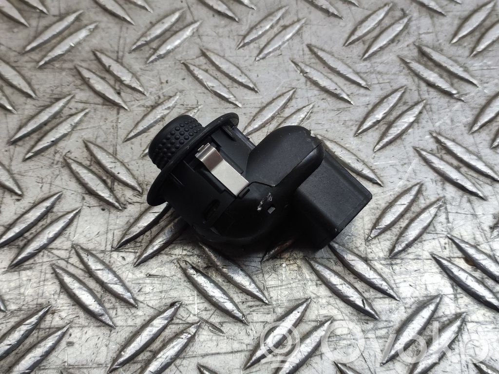 Renault Megane II Wing mirror switch 