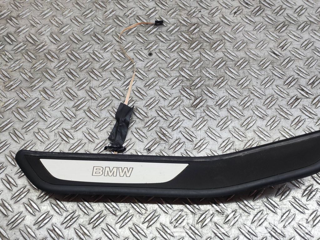 BMW 7 F01 F02 F03 F04 Listwa progowa tylna 
